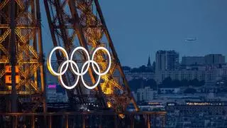 París oculta la oscuridad y exhibe su decorado en los Juegos