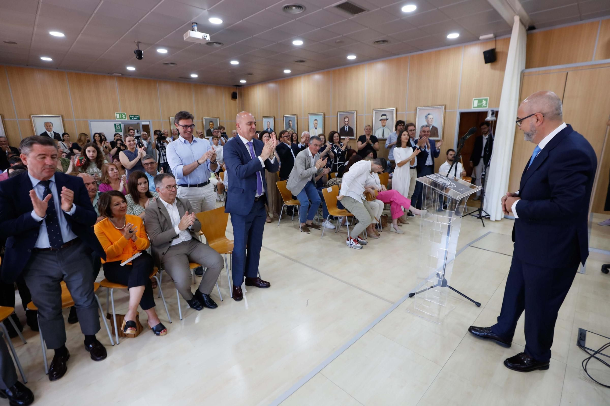 Galería de imágenes de la toma de posesión de Vicent Roig como alcalde de Sant Josep