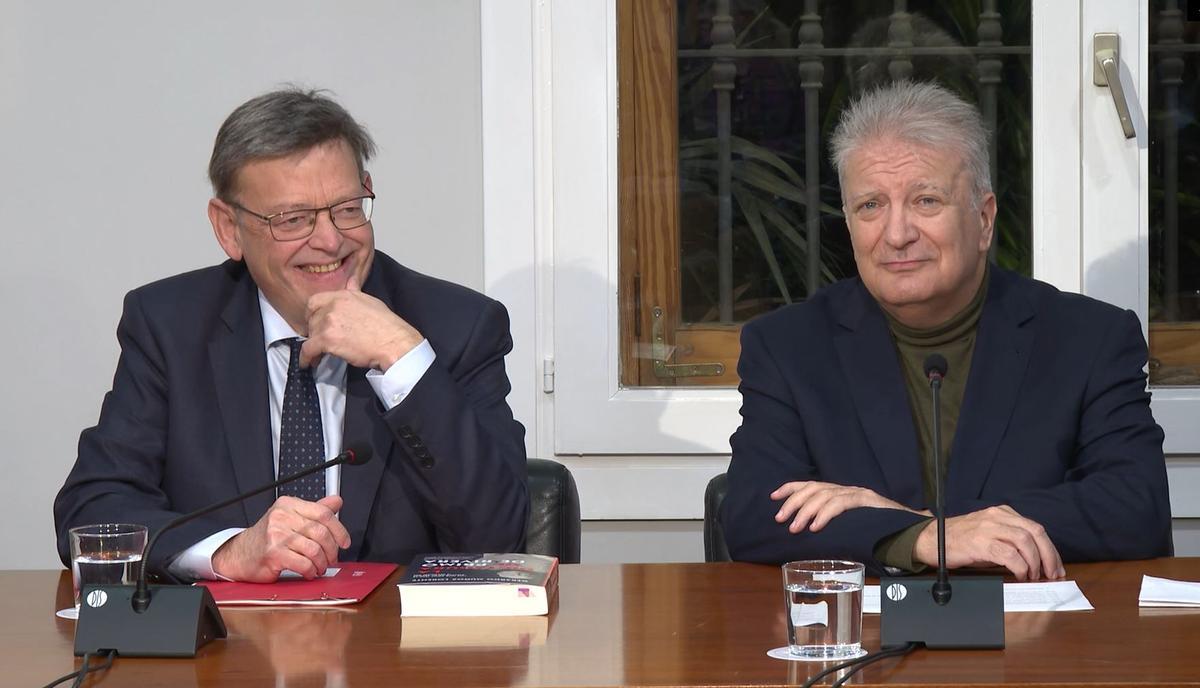 Ximo Puig y Gerardo Muñoz, durante la presentación.