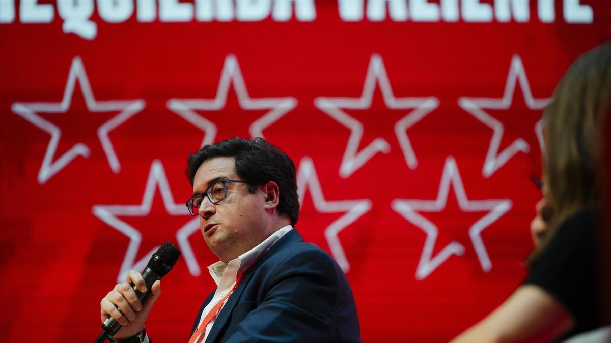 Archivo - El secretario general del PSOE-M y ministro para la Transformación Digital y de la Función Pública, Óscar López.