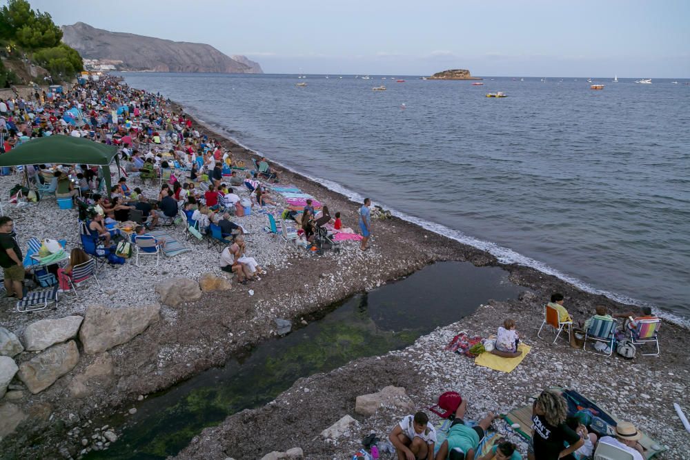 El Castell de l’Olla volvió a encandilar a miles de personas en Altea