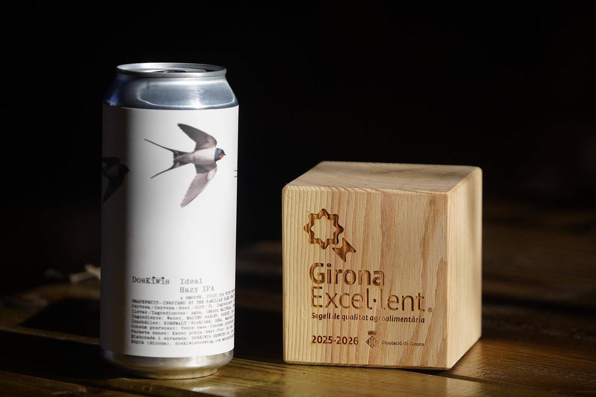 La cervesa DosKiwis premiada amb el segell Girona Excel·lent 2025-2026.