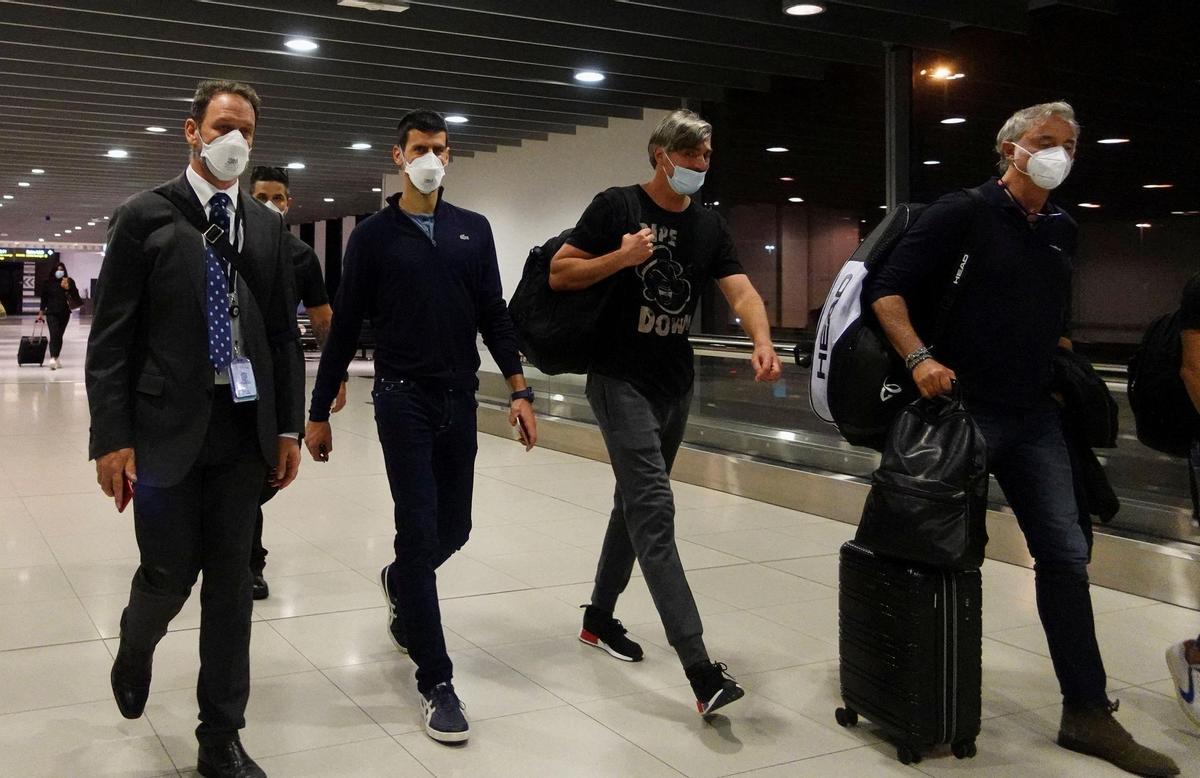 16/1/2022. El tenista serbio Novak Djokovic es deportado de Australia tras la cancelación de su visado para disputar el Abierto de Australia