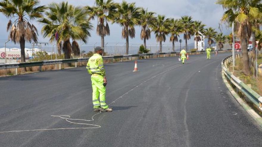 Estepona acomete el asfaltado de la avenida Juan Carlos I