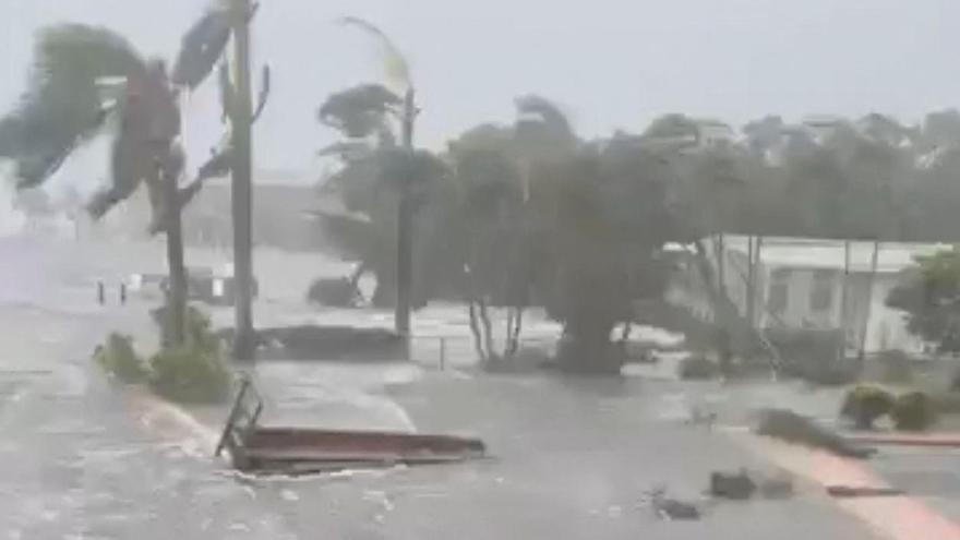 El huracán &#039;Ian&#039; golpea con fuerza Florida