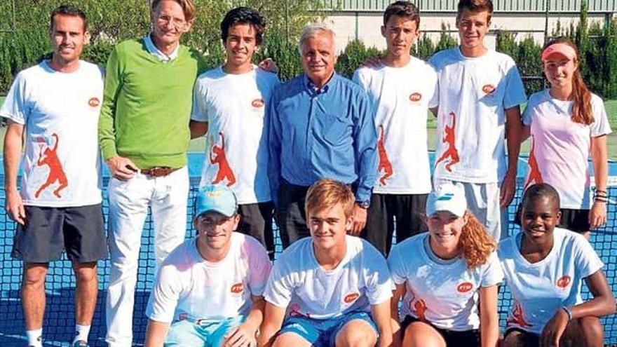 Presentado el equipo balear cadete de tenis