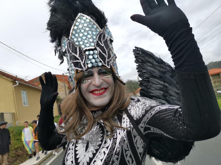Moaña, Aldán y Bueu dicen adiós a sus carnavales con altas dosis de humor y originalidad.