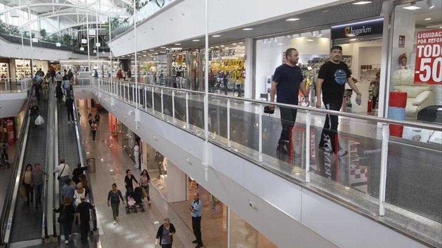 Instalaciones del centro comercial El Arcángel.