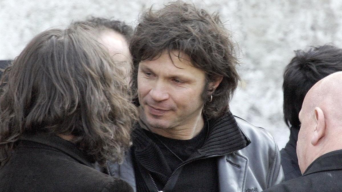 lmmarco42495267 file   in this march 20 2009 file photo  french rock singer 180316183509