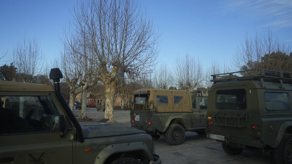 Camiones militares en Monte la Reina, Toro.