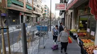 Los comerciantes de San Mateo exigen que se abran los tramos ya finalizados ante el retraso de la obra
