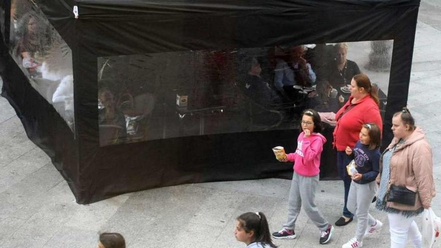 Una instalación de un local de hostelería en la Plaza de Galicia. // Iñaki Abella