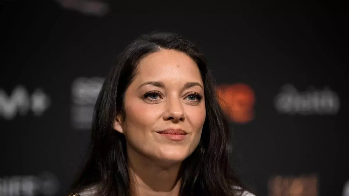 Marion Cotillard, en San Sebastián: "Me da miedo emocionarme con un actor hecho con IA, de momento parecen patatas"