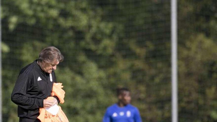 Sergio Egea, en un entrenamiento del Oviedo en las instalaciones de El Requexón.