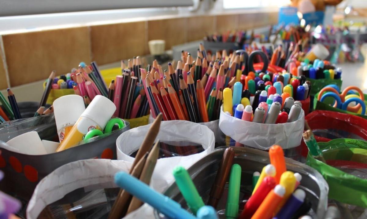 Material escolar en una escuela infantil.