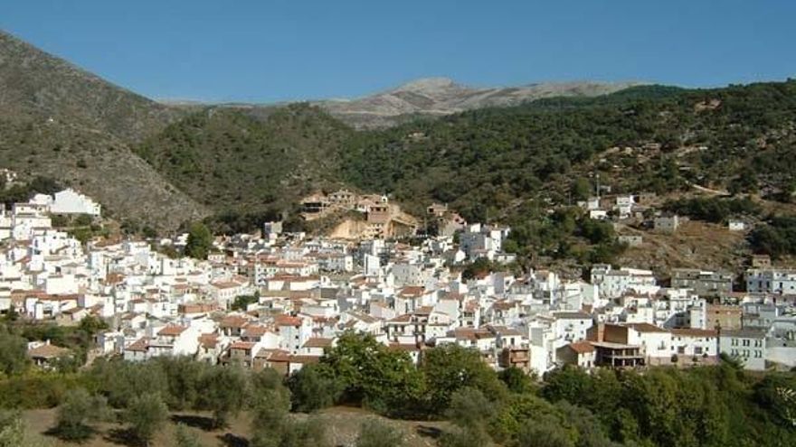 La Guardia Civil dejó en libertad al alcalde de Igualeja tras los registros en el Ayuntamiento