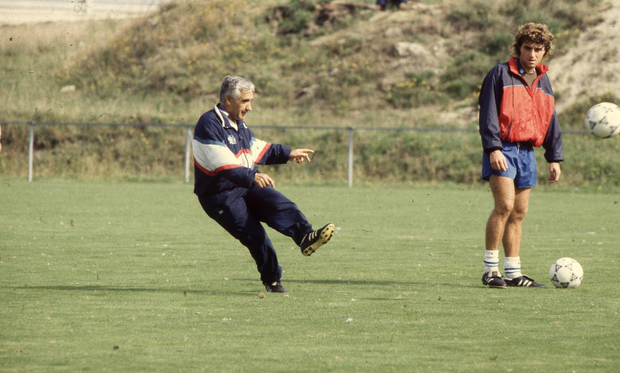 Arsenio como entrenador del Deportivo en 1992
