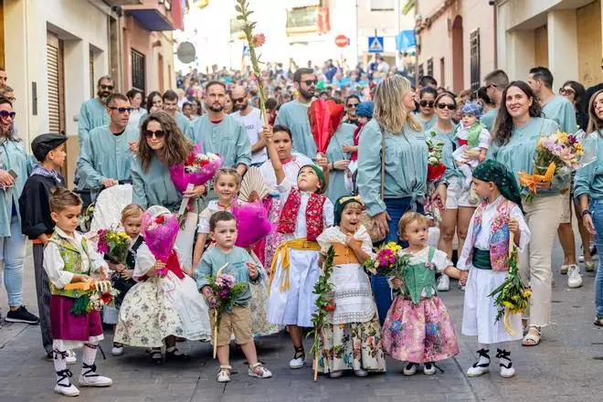 Así ha sido la Ofrenda de Flores de las Fiestas Patronales de Finestrat 2024