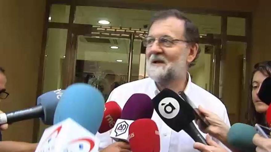 Rajoy, muy tranquilo en su vuelta al trabajo en Santa Pola.