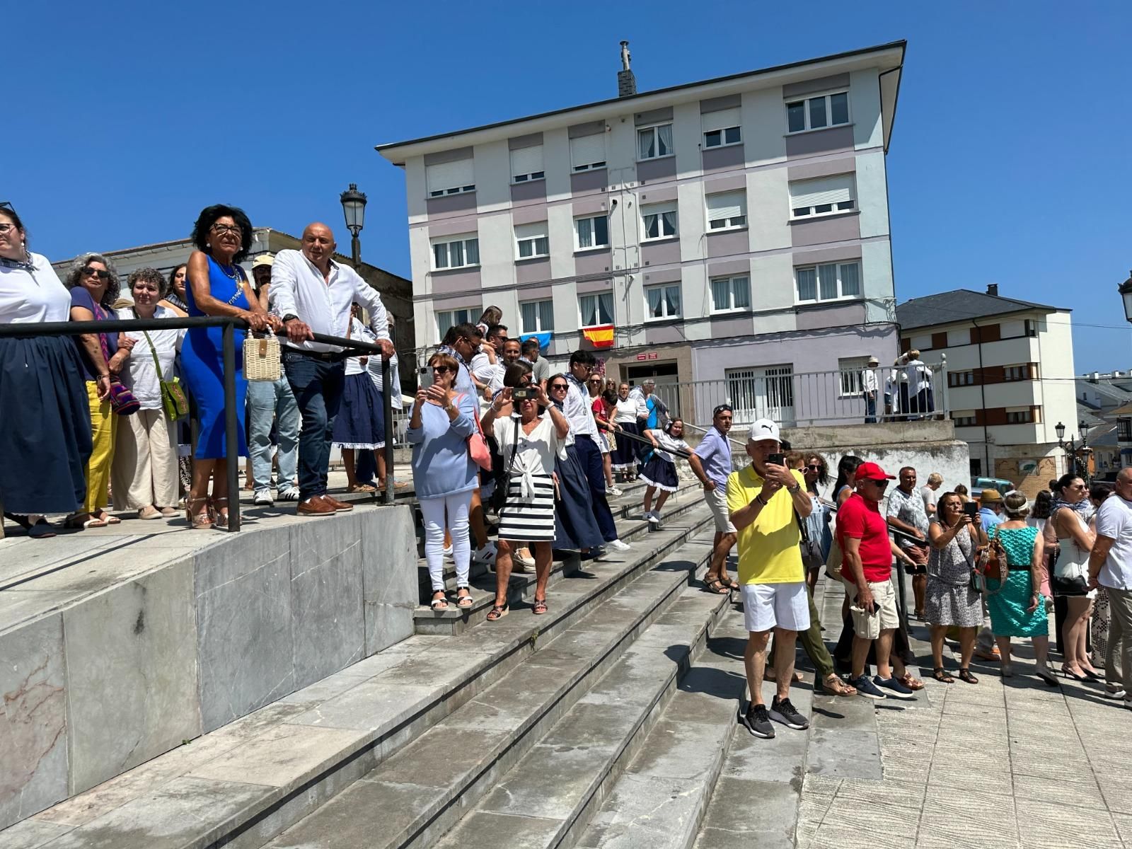 EN IMÁGENES: La procesión de la virgen del Carmen en Tapia de Casariego