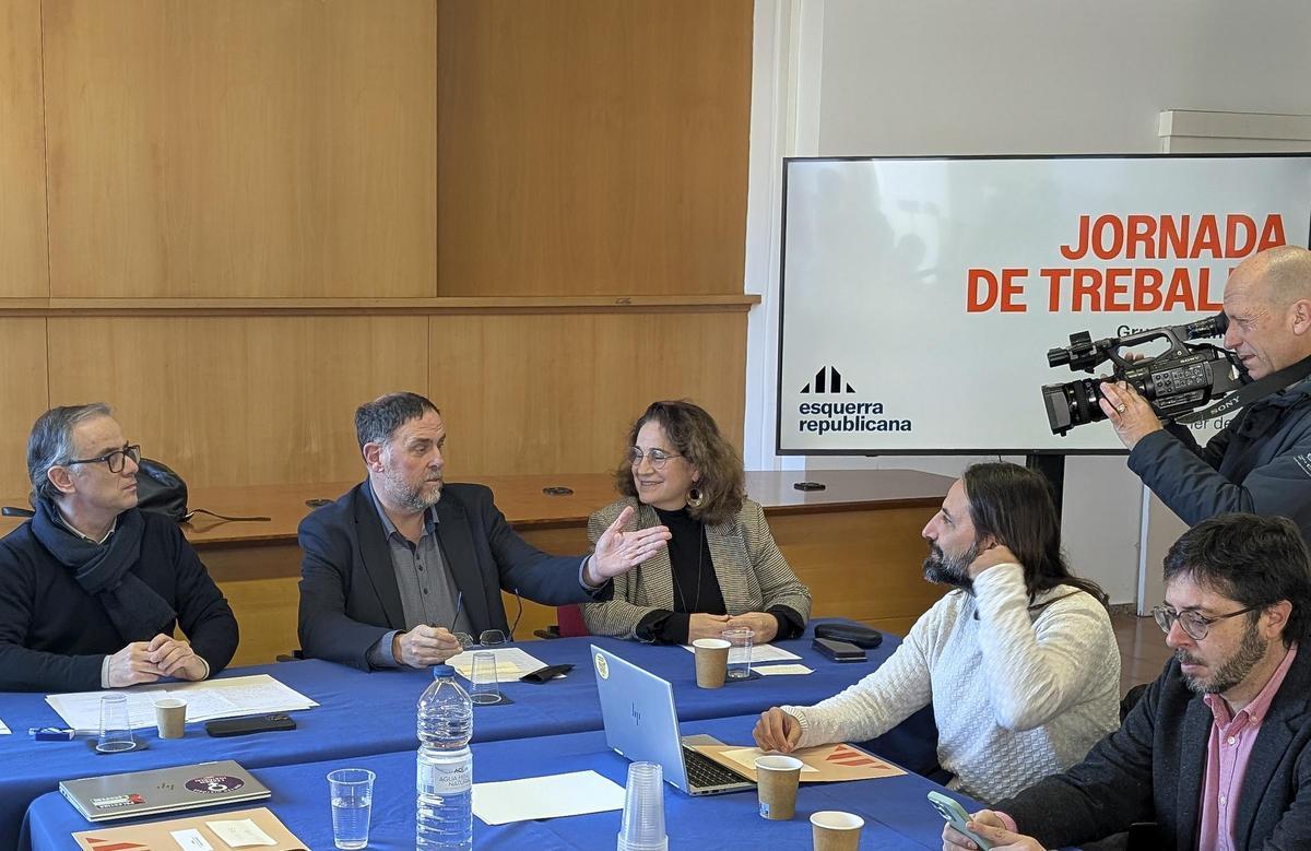 Imagen de la jornada de trabajo del grupo de ERC en Sitges con Junqueras al frente.