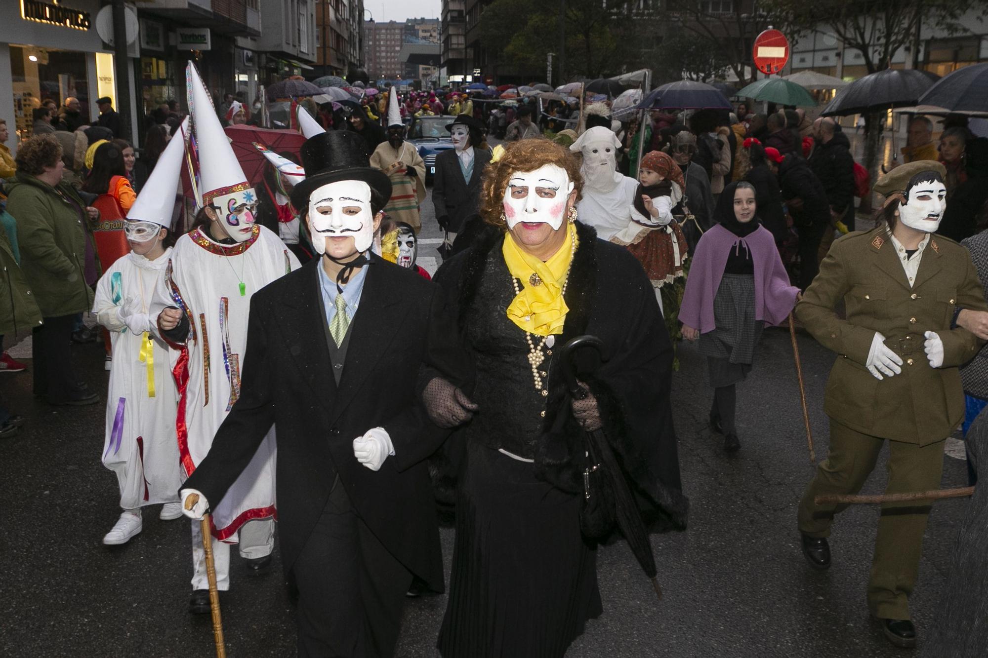 EN IMÁGENES: Gran desfile de Martes de Carnaval en Avilés