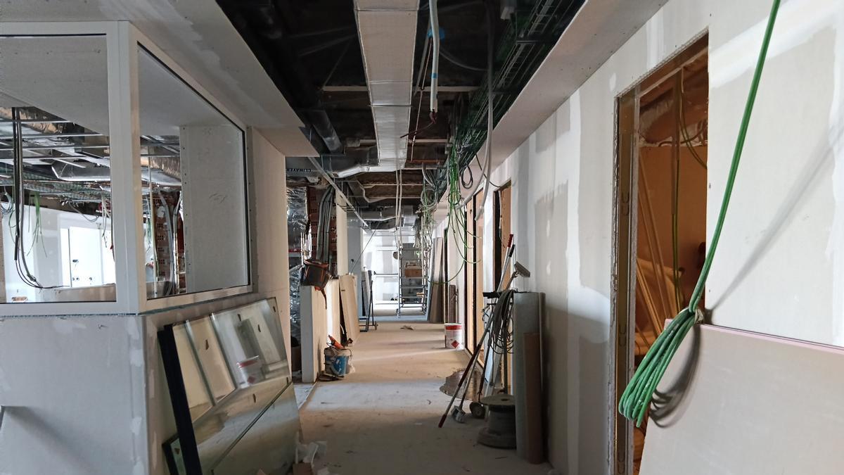 Estado de las obras de la planta 3 del hospital Infantil de Zaragoza.