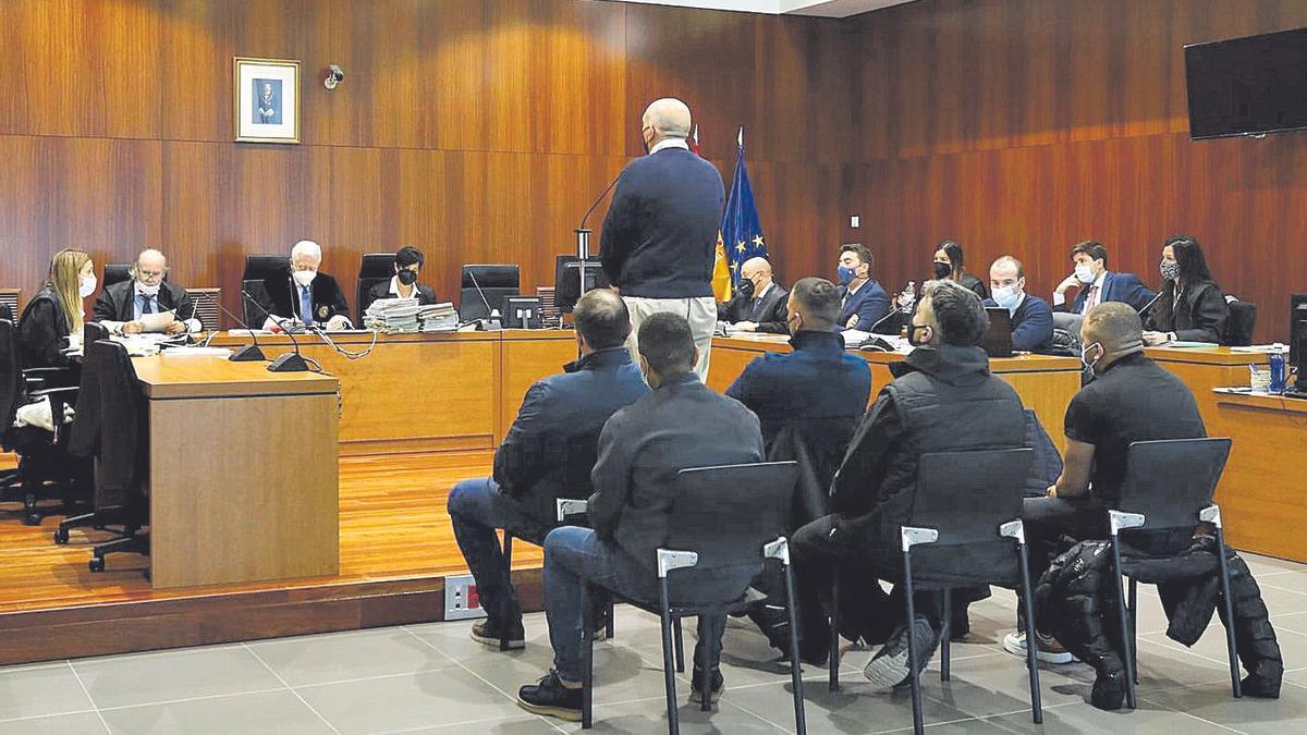 Los acusados, en una sesión del juicio.