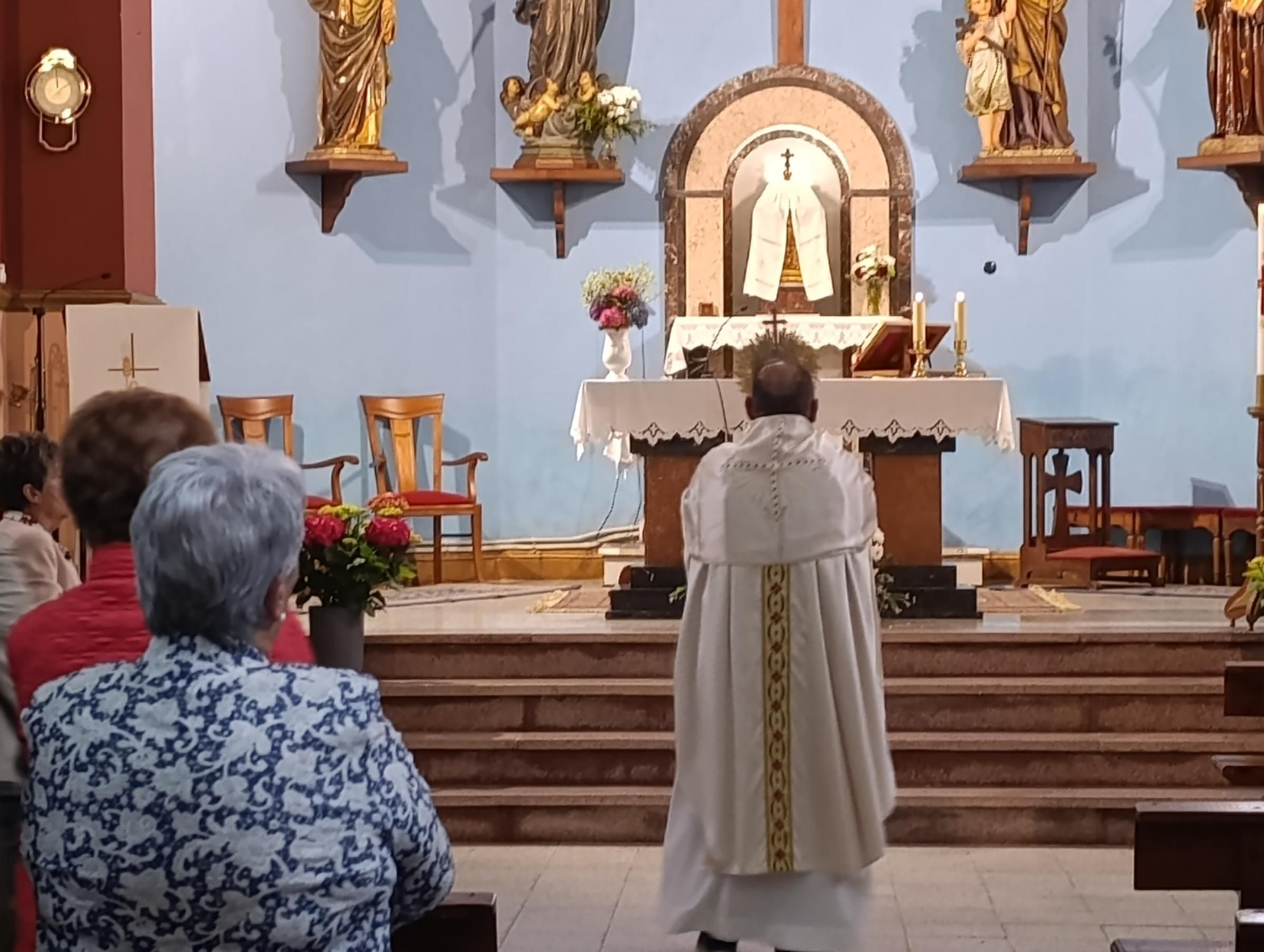 La lluvia impide la procesión del Corpus de Feleches