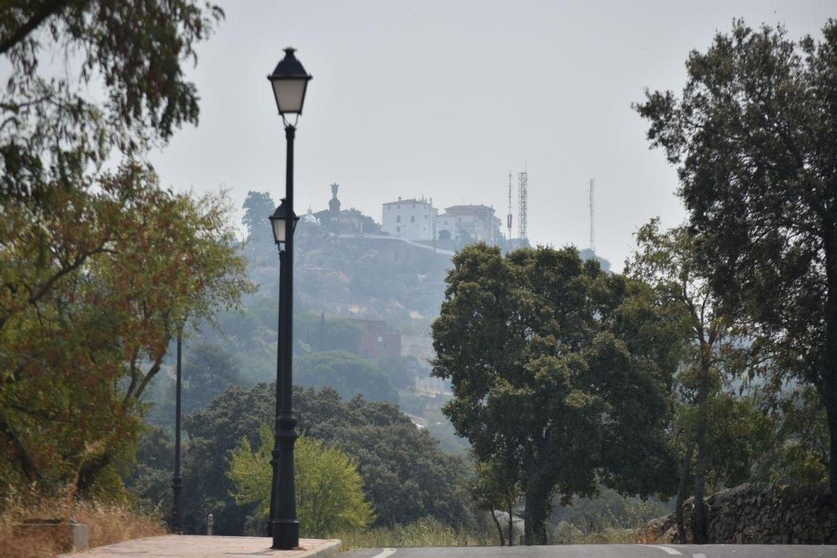 Galería | El humo de los incendios llega a Cáceres Galería | El humo de los incendios llega a Cáceres