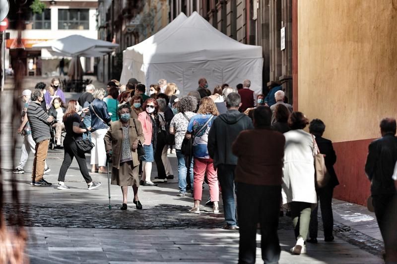 Centro de vacunación en Canarias