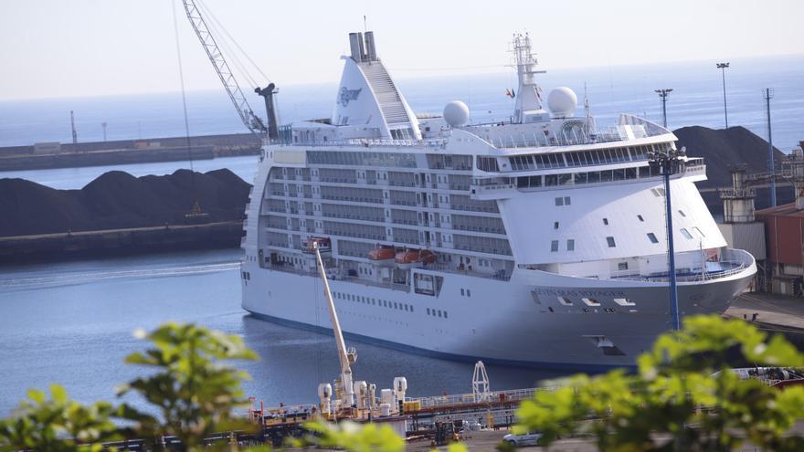 El Puerto de Gijón prevé un récord de cruceros en 2024: hay programadas 39 escalas y la llegada 60.000 pasajeros