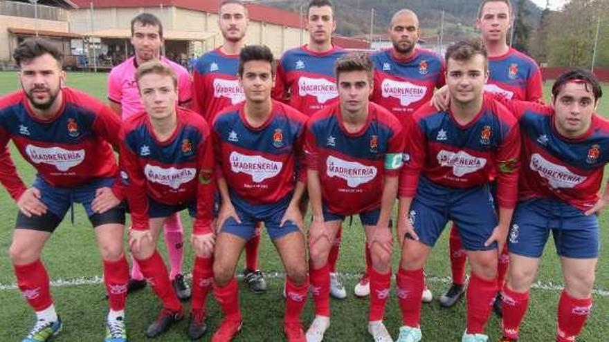 Una alineación del Cánicas, con Rubén Fernández en la fila de atrás, en el centro.