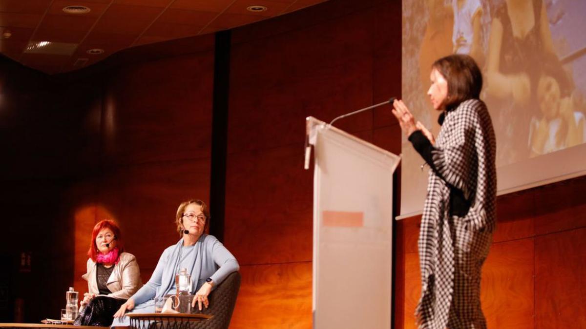 Montserrat Lladó durante su intervención. 