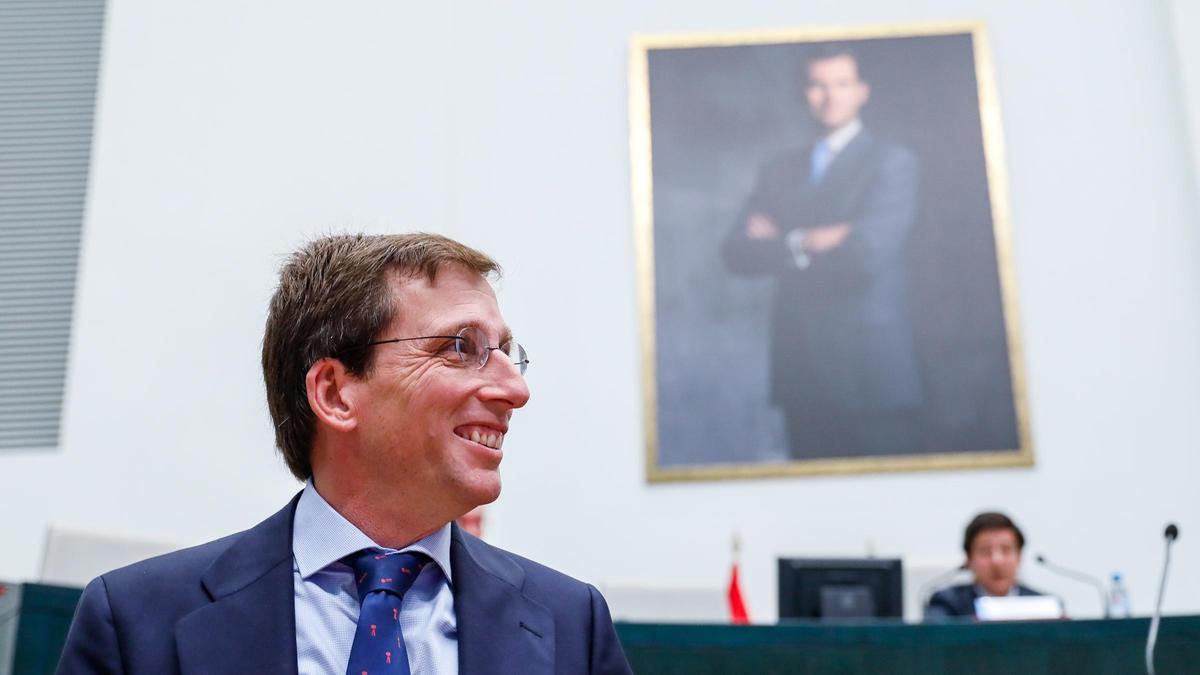 José Luis Martínez Almeida en el pleno del Ayuntamiento de Madrid.