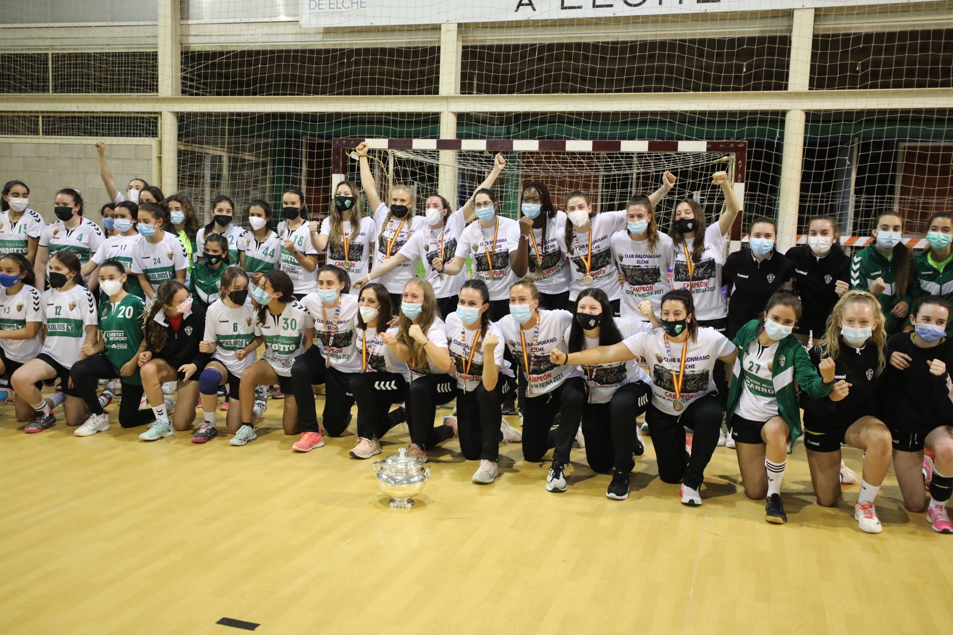 Recibimiento y celebración de las campeonas de la Copa de la Reina en su casa de Carrús