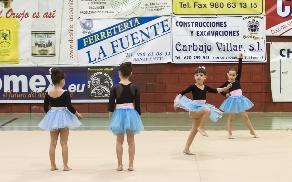 Exhibición de la Escuela de gimnasia rítmica