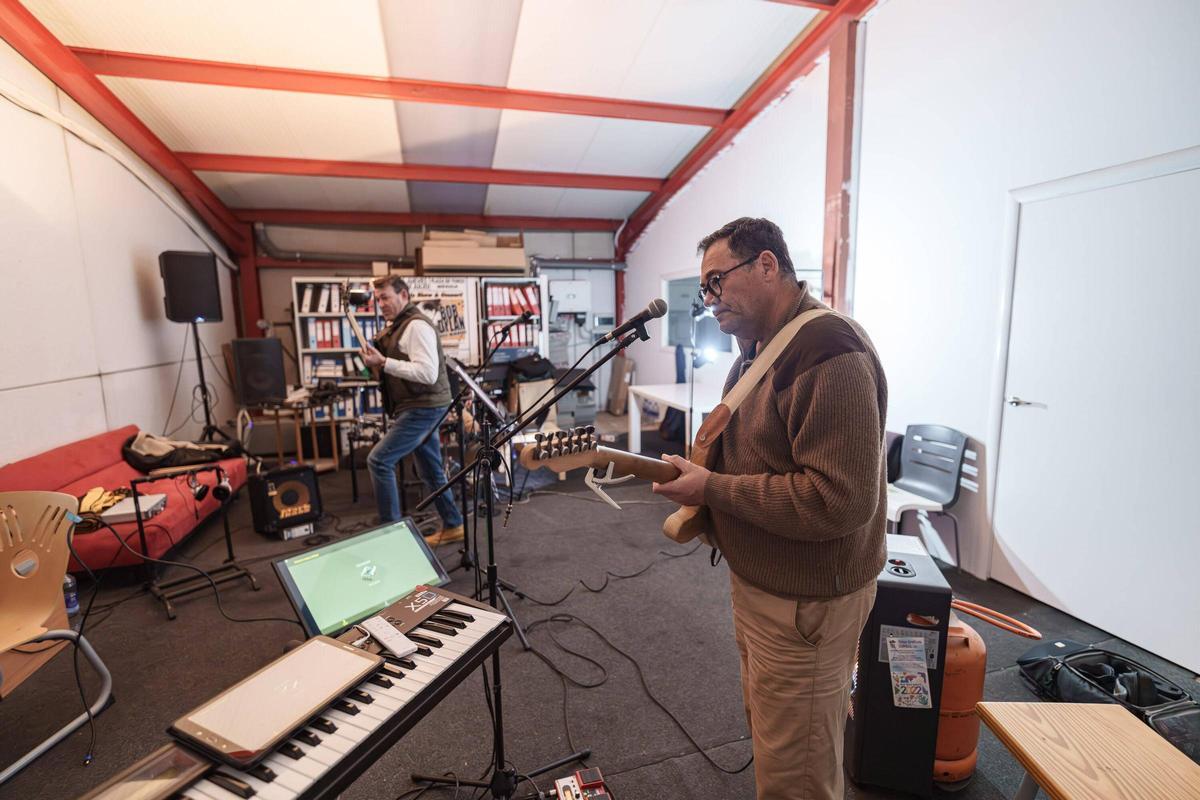 Tres amigos unidos por la música y convertidos en una gran banda.
