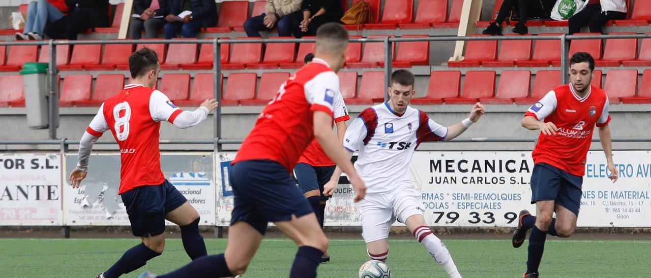 Rebelión en el fútbol asturiano: la federación plantea un mínimo de 32  descensos en Tercera, Preferente y Primera Regional - La Nueva España