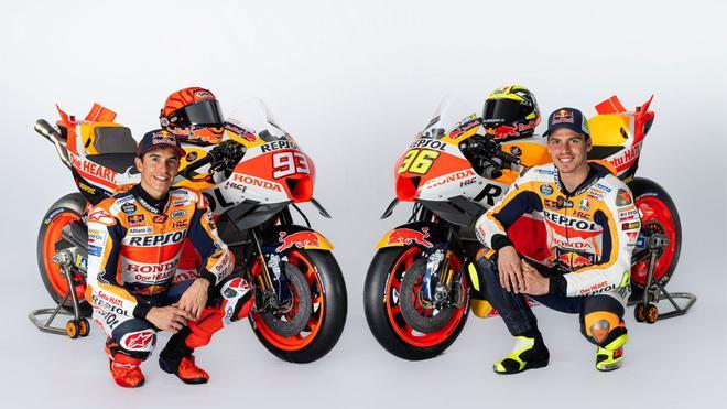 Márquez y Mir, con sus motos