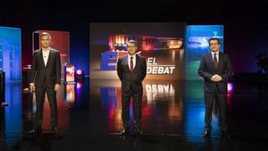 Font, Laporta y Freixa, antes de empezar el debate en TV-3, el último de la campaña.