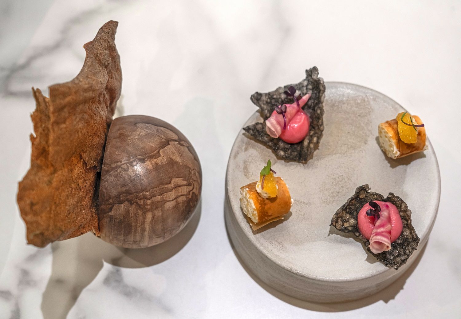 Una de las creaciones gastronómicas de L'Eveil des Sens en Mayenne.