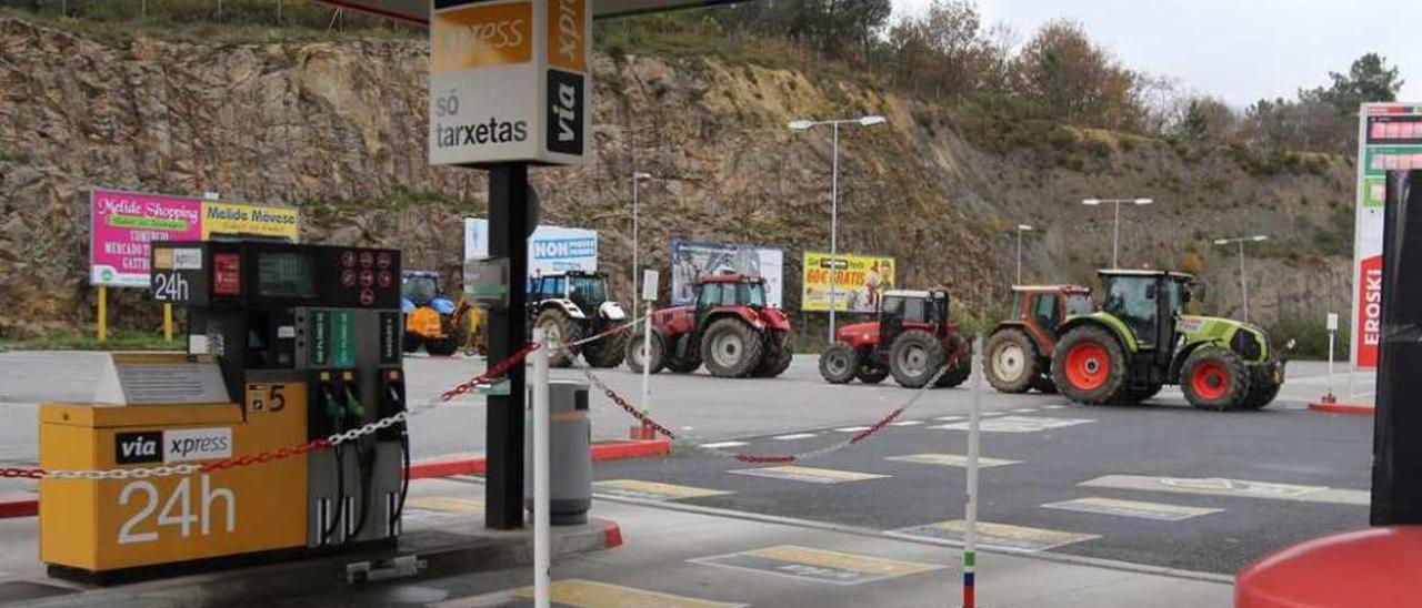 Una estación de servicio en Lalín. // Bernabé/Gutier