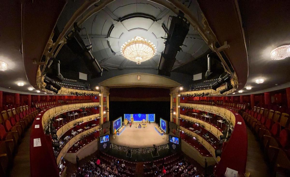 Instalaciones del Teatro Real de Madrid durante la Lotería de Navidad 2021.