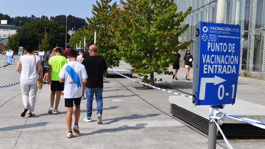 Arranca la vacunación de menores en A Coruña