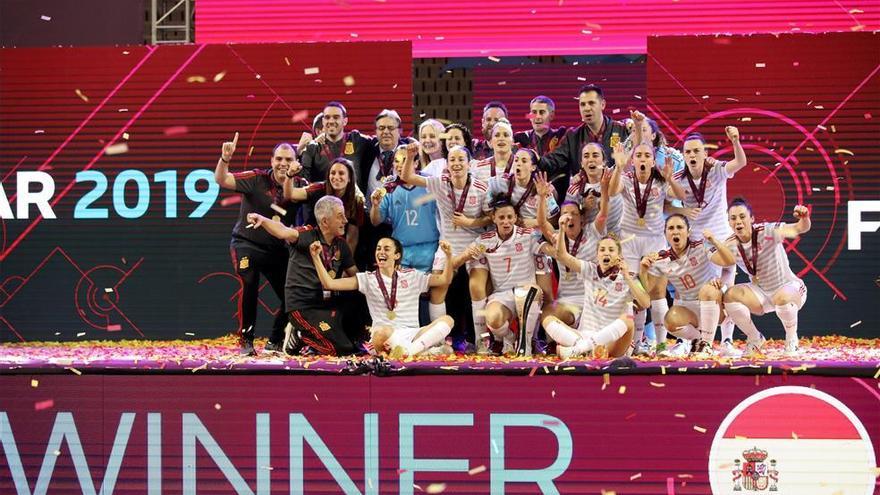 España se impone en la primera eurocopa femenina