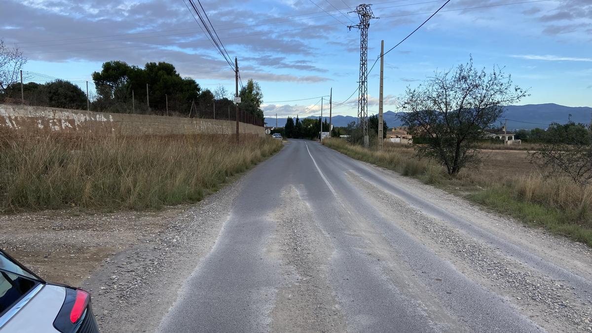 Una de las calles de la urbanización de la Conarda, en Bétera