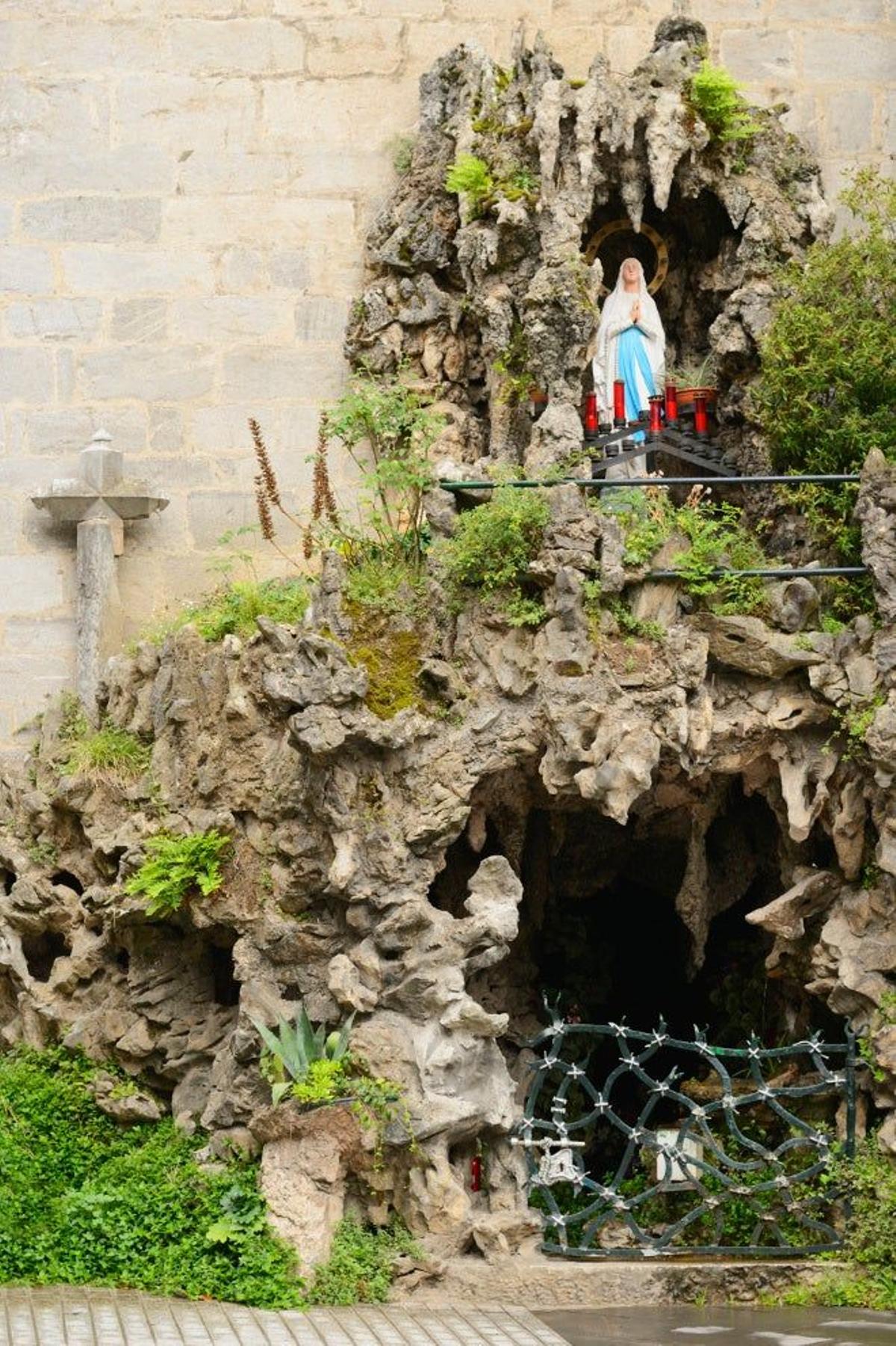 Parroquia de San Sebastián de Soreasu.