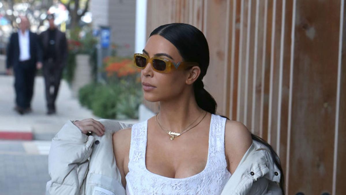 El look con chandal y tacones de Kim Kardashian