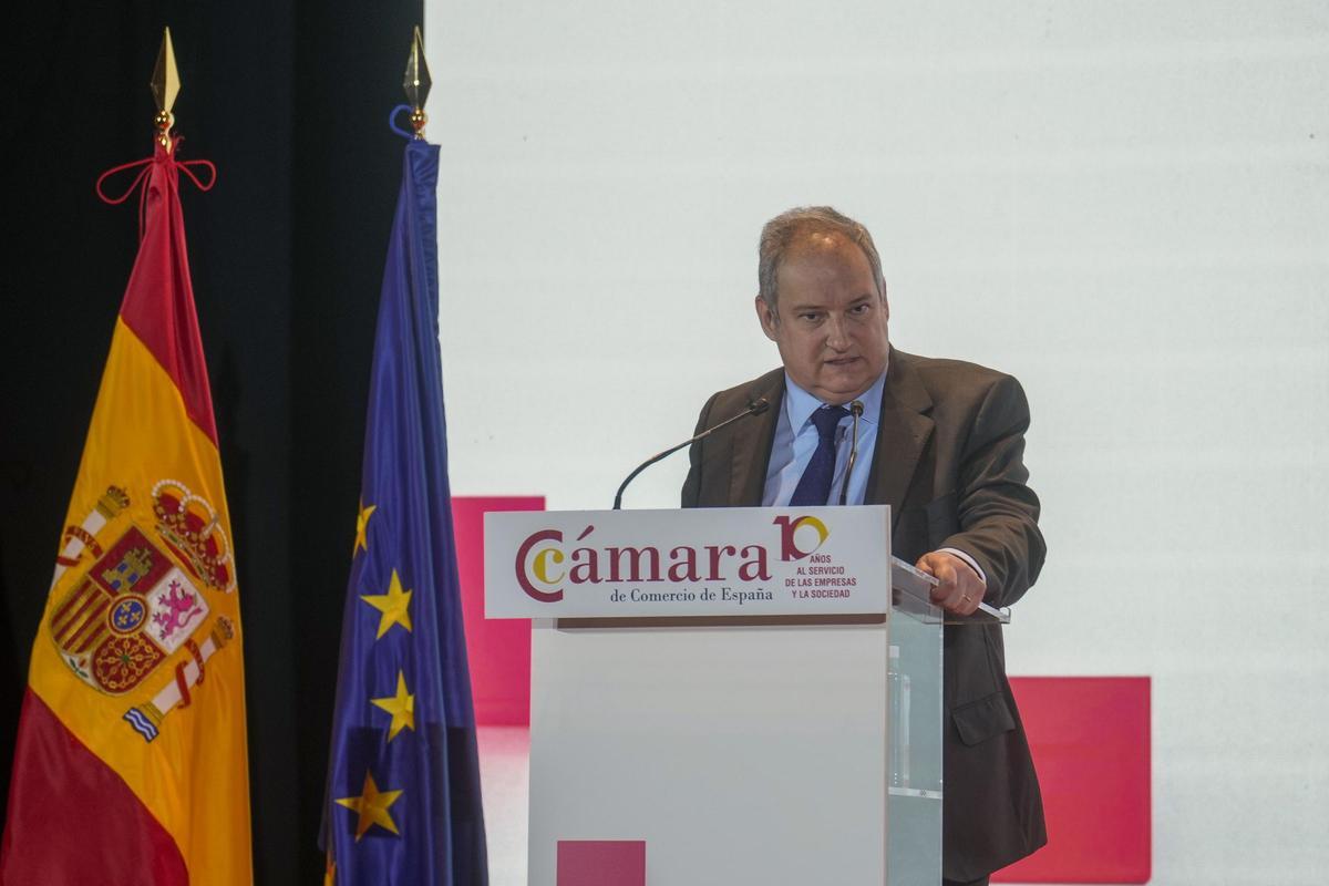 El Gobierno ultima la nueva ley de industria para crear una reserva de productos estratégicos